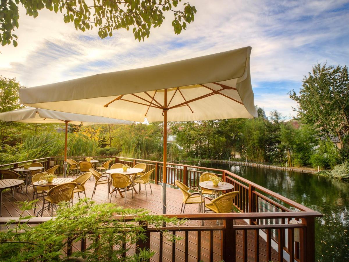 Germania Hotel Am Schlosspark Meyenburg  Екстер'єр фото